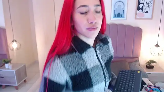 Snapshot of Celestee15_ chatting on December 18, 2025, 11:27 am Celestee15 online show from December 18, 2025, 11:27 am