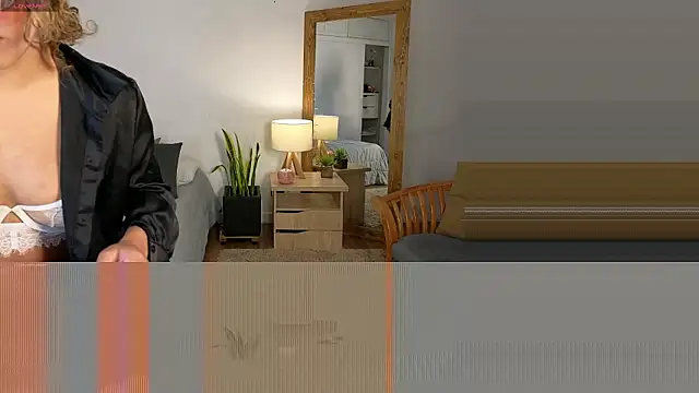 Grecia Miller  online show from March 2, 2026, 12:12 pm