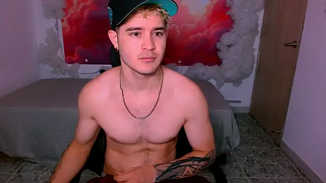 RayanLynxx online show from December 17, 2025, 7:09 pm