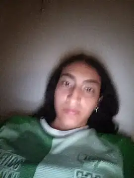 LindaRojas online show from December 19, 2025, 2:18 am