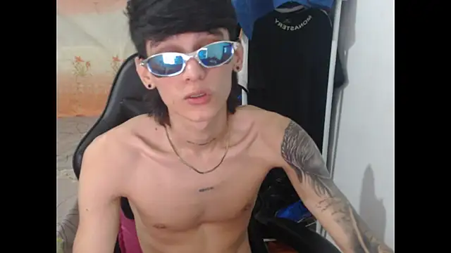 Sweett Boyy online show from December 18, 2025, 12:17 am