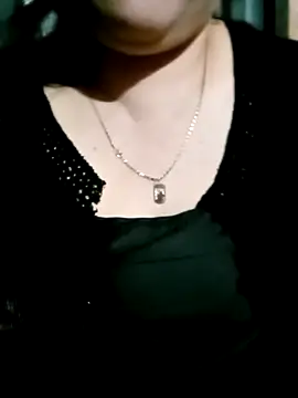 Snapshot of Dianna68 chatting on December 16, 2025, 11:37 am Dianna68 online show from December 16, 2025, 11:37 am