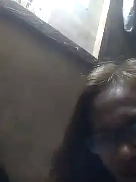 Petite elise online show from January 16, 2026, 4:44 pm