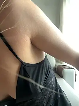 privsloirinha online show from March 29, 2026, 7:03 pm