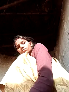 Akanksha thakur online show from December 15, 2025, 5:01 am