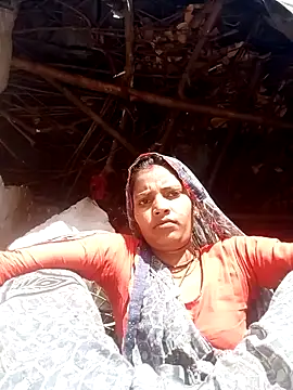 Akanksha thakur online show from December 18, 2025, 5:13 am