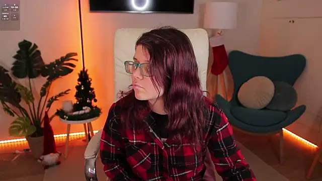 Ariell Mini online show from December 17, 2025, 6:41 am