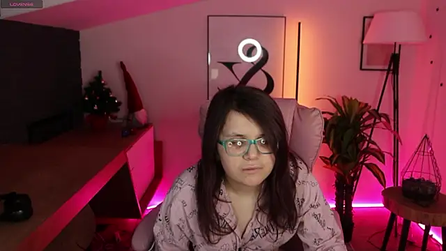 Ariell Mini online show from January 18, 2026, 2:21 pm