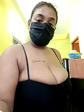 rimpadey1 online show from December 17, 2025, 7:25 am