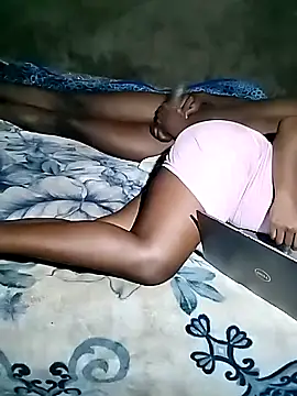 Snapshot of captainofgirl chatting on March 19, 2026, 11:31 pm captainofgirl online show from March 19, 2026, 11:31 pm