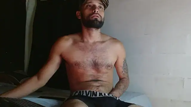 Snapshot of Alex_Flame_ chatting on April 7, 2026, 6:25 am Alex Flame online show from April 7, 2026, 6:25 am