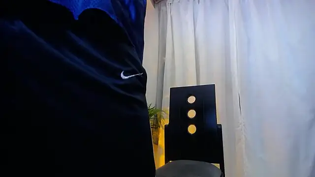 TOMBOYSEXX online show from March 17, 2026, 1:10 am