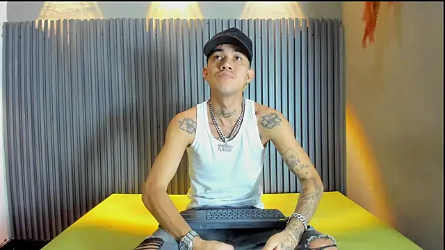 AYALA TATTOO online show from December 16, 2025, 7:41 pm