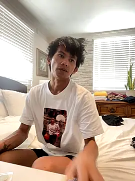 jhaycobXgarcia online show from December 15, 2025, 10:14 pm