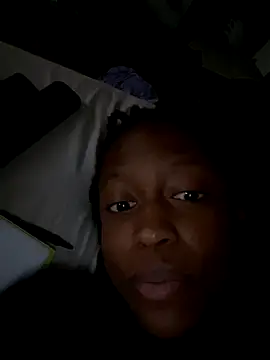 LauraAurora online show from December 13, 2025, 10:26 pm