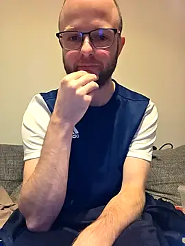 SoftishInflow online show from December 15, 2025, 5:50 pm