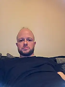 SoftishInflow online show from December 18, 2025, 5:52 pm