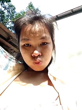 Snapshot of Kiu698 chatting on December 19, 2025, 3:02 am Kiu698 online show from December 19, 2025, 3:02 am