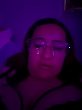 Meghan T18 online show from December 17, 2025, 1:11 am