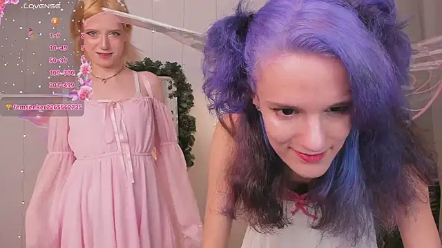 Snapshot of PrettyLadies_ chatting on December 21, 2025, 7:59 am PrettyLadies online show from December 21, 2025, 7:59 am