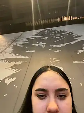 ErikaMurr online show from December 16, 2025, 3:55 am