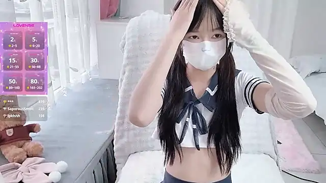  nannan  online show from February 2, 2026, 2:21 am