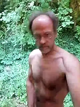 Snapshot of Quebec46 chatting on June 19, 2026, 6:18 am Quebec46 online show from June 19, 2026, 6:18 am