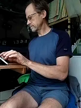 Snapshot of Quebec46 chatting on July 22, 2026, 8:06 am Quebec46 online show from July 22, 2026, 8:06 am