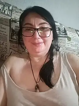 MariSwan222 online show from March 13, 2026, 9:43 pm