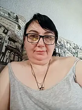 MariSwan222 online show from May 11, 2026, 8:31 am
