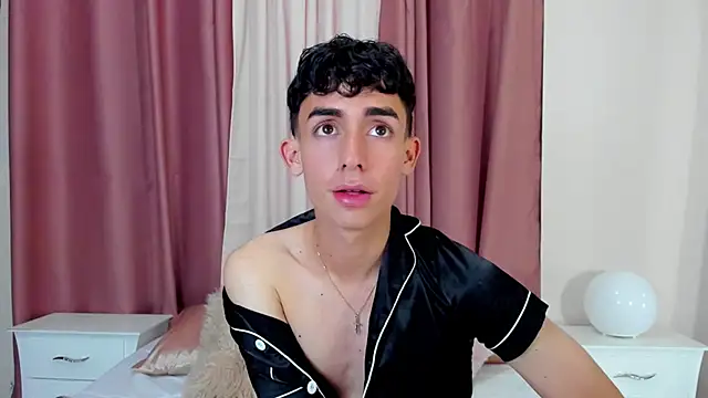 starboyy 77 online show from December 18, 2025, 12:33 pm