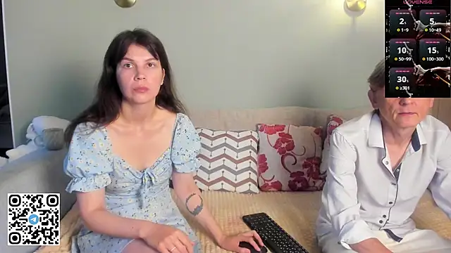Snapshot of WeliosCouple chatting on July 24, 2026, 7:06 am WeliosCouple online show from July 24, 2026, 7:06 am