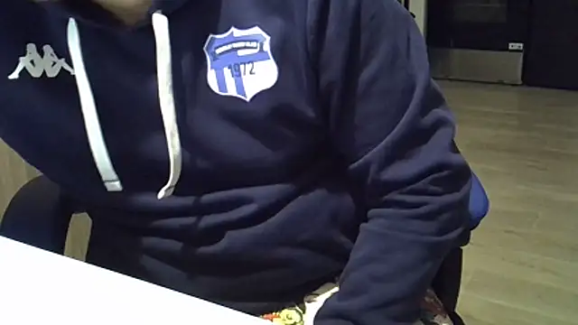 Zetros 15 online show from April 5, 2026, 11:13 pm