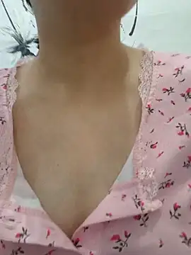 Emilyhomegirl1 online show from December 19, 2025, 7:26 am