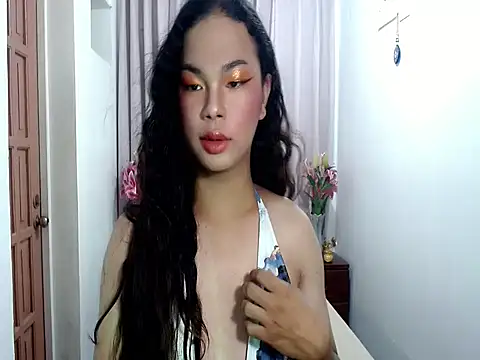 Snapshot of Shaneloveme chatting on December 17, 2025, 7:31 pm Shaneloveme online show from December 17, 2025, 7:31 pm