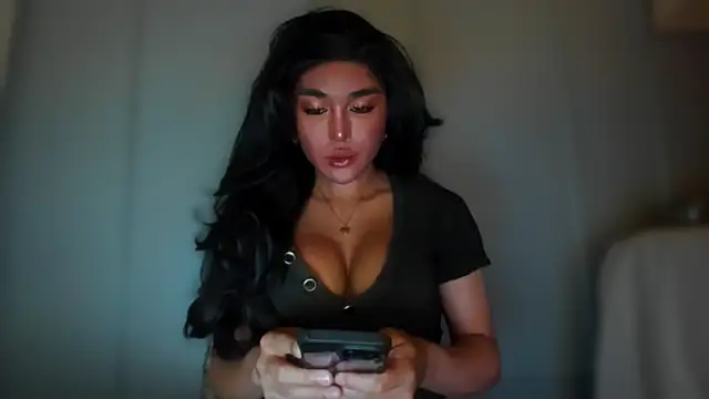 Snapshot of mxshemale_ladyboy chatting on December 5, 2024, 1:14 am mxshemale ladyboy online show from December 5, 2024, 1:14 am