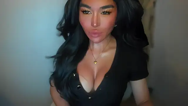 Snapshot of mxshemale_ladyboy chatting on December 6, 2024, 8:07 pm mxshemale ladyboy online show from December 6, 2024, 8:07 pm