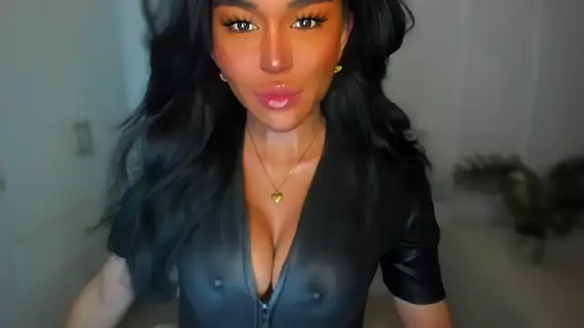 Snapshot of mxshemale_ladyboy chatting on January 6, 2025, 5:59 pm mxshemale ladyboy online show from January 6, 2025, 5:59 pm