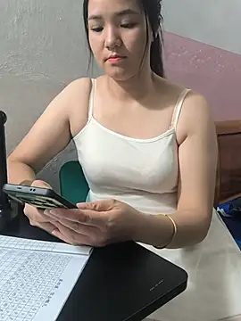 Snapshot of Sisilaydy_01 chatting on July 13, 2026, 3:26 pm Sisilaydy 01 online show from July 13, 2026, 3:26 pm