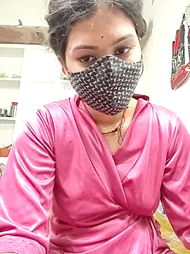 Snapshot of Cut_madhuri chatting on April 25, 2026, 6:27 am Cut madhuri online show from April 25, 2026, 6:27 am