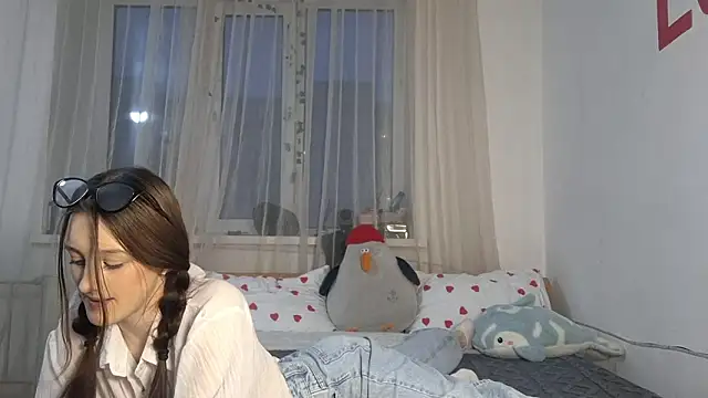 Snapshot of LisaBoddy chatting on February 9, 2026, 12:09 pm LisaBoddy online show from February 9, 2026, 12:09 pm