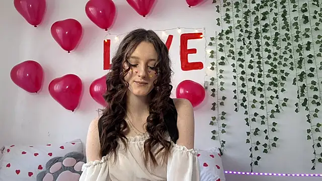 Snapshot of LisaBoddy chatting on February 14, 2026, 9:06 am LisaBoddy online show from February 14, 2026, 9:06 am