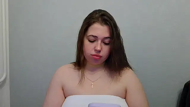 Snapshot of ChloeLoveSugar chatting on December 18, 2025, 3:29 pm ChloeLoveSugar online show from December 18, 2025, 3:29 pm