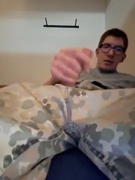 Pascalx31 online show from December 19, 2025, 2:02 pm