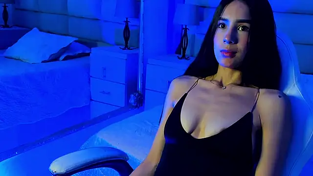 KhloeTyler online show from December 17, 2025, 1:06 pm