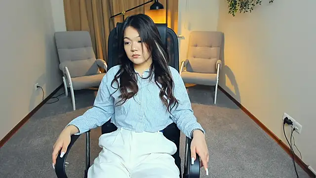 KaiKruml online show from December 18, 2025, 7:36 am