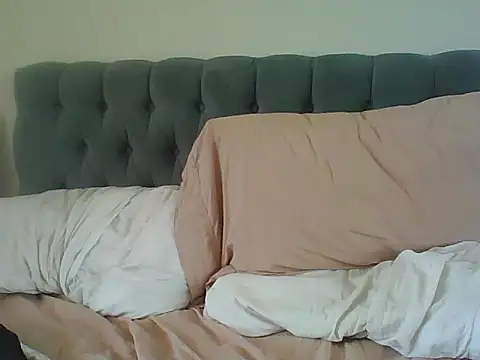 Valennight online show from December 15, 2025, 10:36 pm