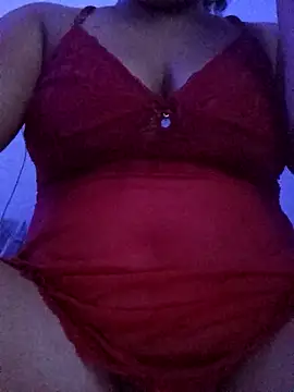 Snapshot of bellahott22 chatting on February 21, 2026, 9:49 pm bellahott22 online show from February 21, 2026, 9:49 pm