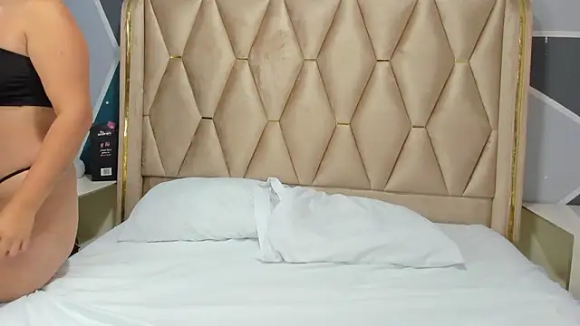 bianca and alex69 online show from January 15, 2026, 12:21 pm