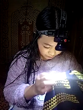 miluxa online show from December 19, 2025, 2:29 am